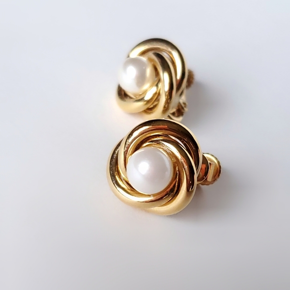 Vintage Napier Clip-On Earrings, Gold Tone Faux Pearl Screwbacks, Gift For Her - Picture 5 of 8